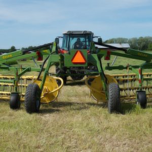 V-Twin 750 Swather